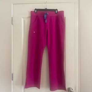 Figs Kade Cargo Petite Scrub Pants
